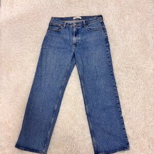 Abercrombie & Fitch The Baggy Low Rise Jeans 28 Medium Wash Cropped
